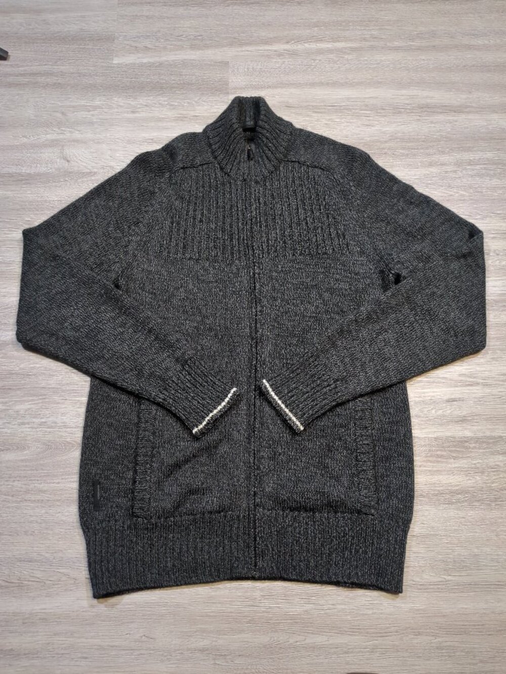Icebreaker Spire Cardigan Men's Medium Full Zip Wool Blend Charcoal Grey Sweater